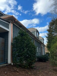 Gutter Installation & Holiday Lighting