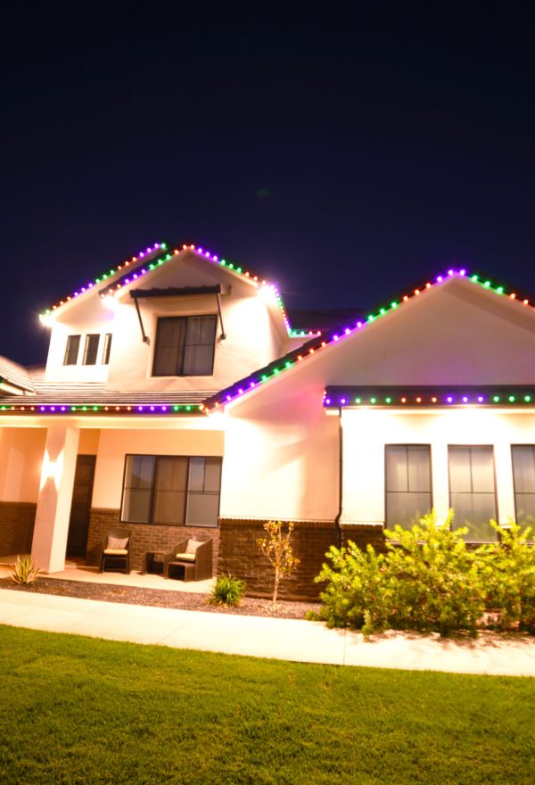 Gutter Installation & Holiday Lighting