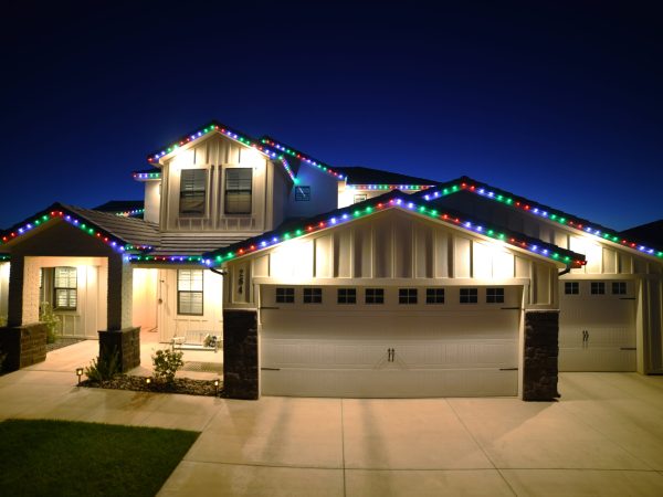 Gutter Installation & Holiday Lighting